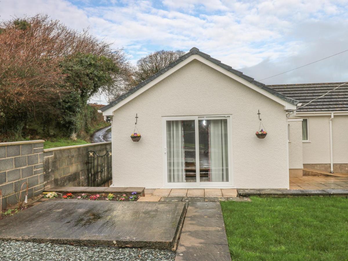Broadford Farm Bungalow Kidwelly 外观 照片